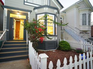 821 13th St #1, Oakland, CA 94607