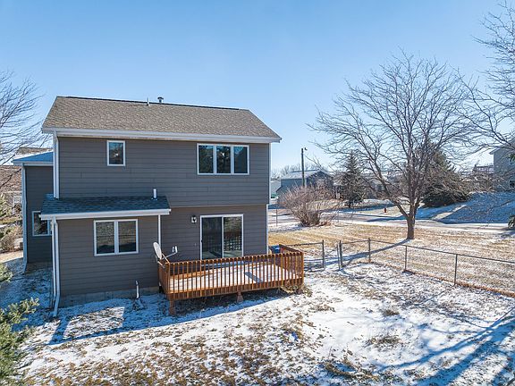 3rd image of 4115 Wild Flower Dr