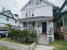 22 Orchard Ter