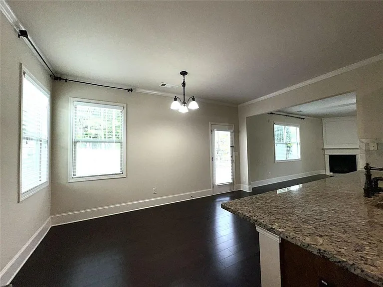 1365 Delo Ln — Photo 15