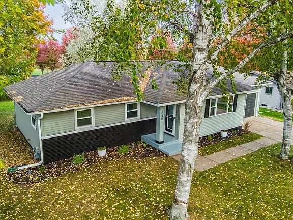 5th image of 1540 SUMMIT DRIVE