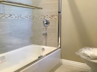 1430 S Hobart Blvd, Los Angeles, CA 90006