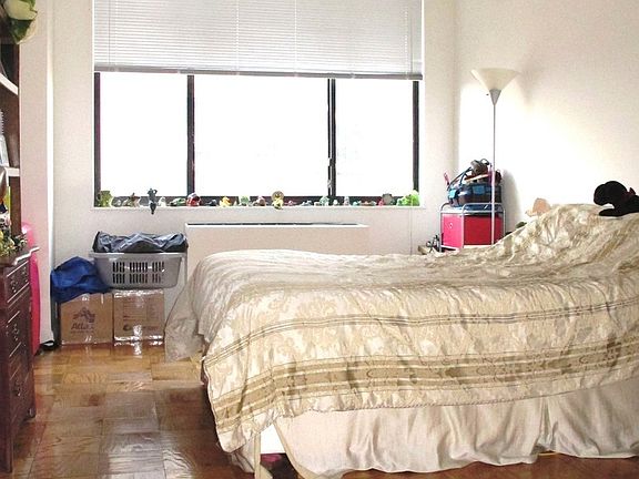 3rd image of 401 E 80th St APT 23C