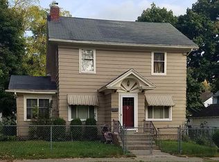 1109 Sheldon St, Jackson, MI 49203