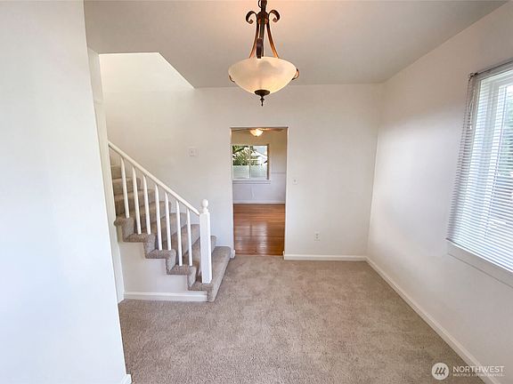 4th image of 3627 Monroe Street