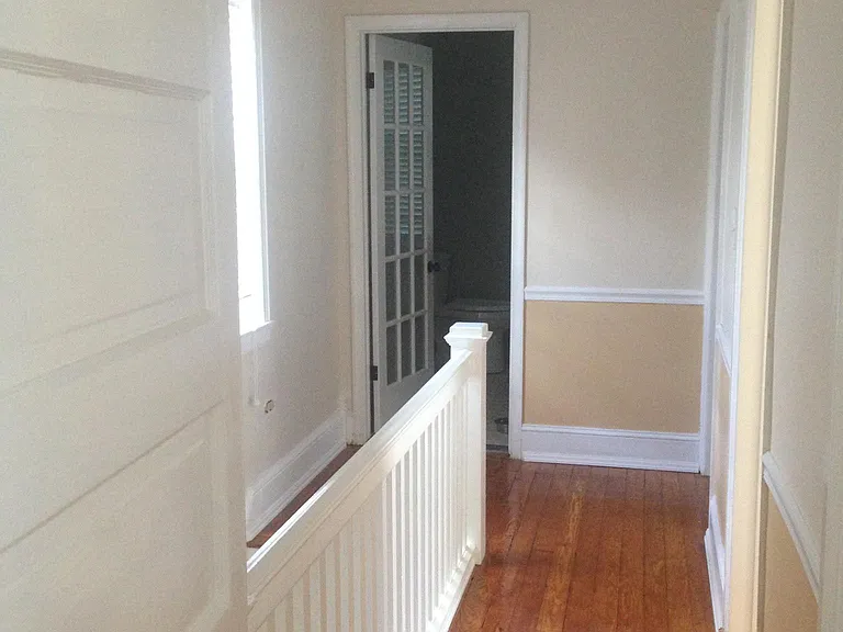 825 E Washington Ave — Photo 6
