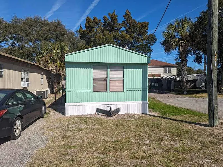 122 Mayport Rd — Photo 3