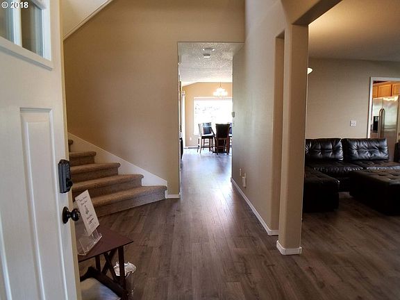 4th image of 5206 NE 68th Ave
