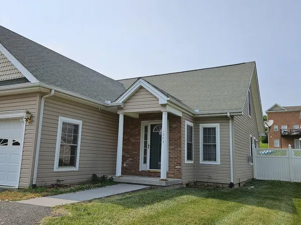 1043 Elk Dr, Christiansburg, VA 24073