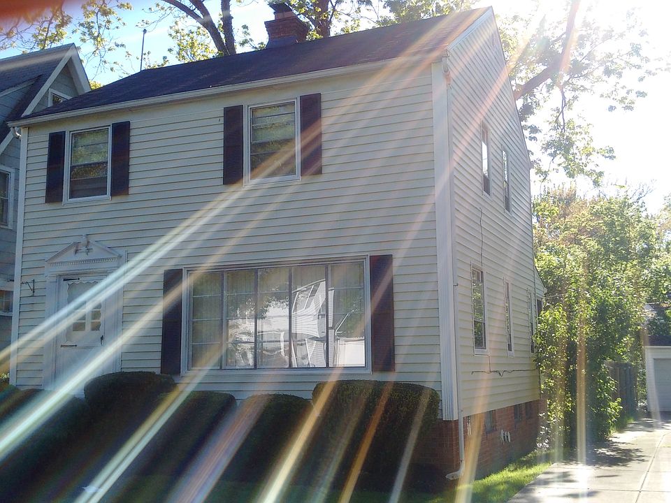 2nd image of 920 Keystone Dr