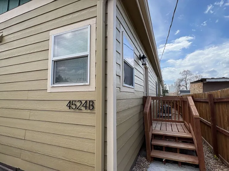 4524 Thompson Ct #B — Photo 13
