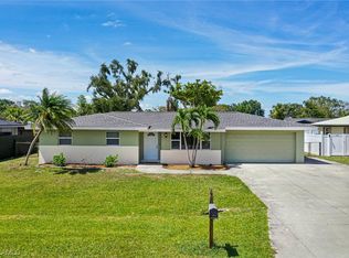 1651 S Flossmoor Rd, Fort Myers, FL 33919