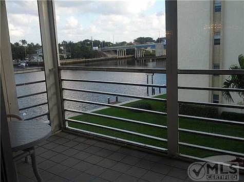 3rd image of 650 Snug Harbor Dr APT G304