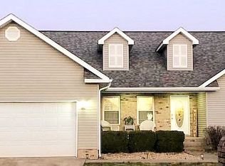 3008 Pine Ridge Dr, Herrin, IL 62948