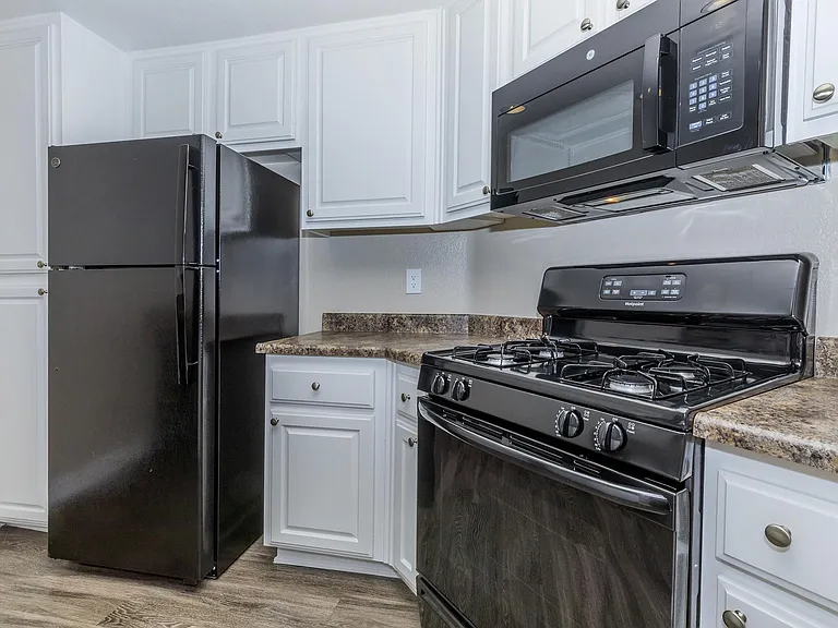 Villas Antonio Apartment Homes — Photo 15