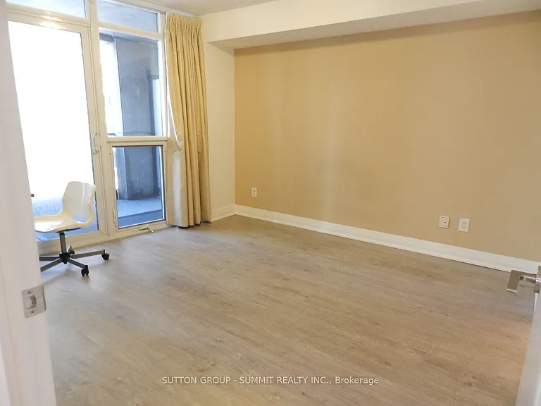 25 Carlton St #506 — Photo 6