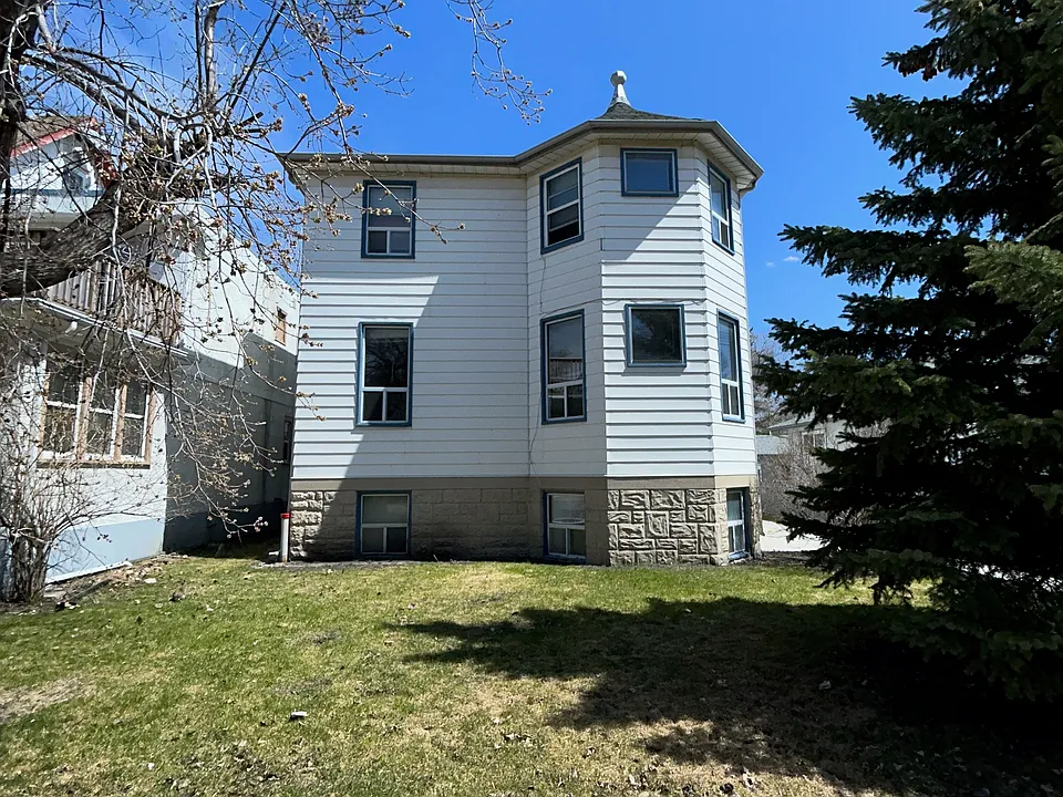 502 Saint Jean Baptiste St