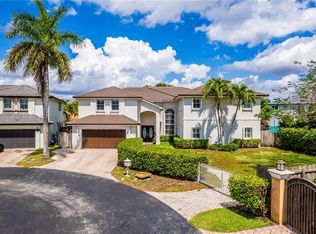 16335 SW 93rd St, Miami, FL 33196