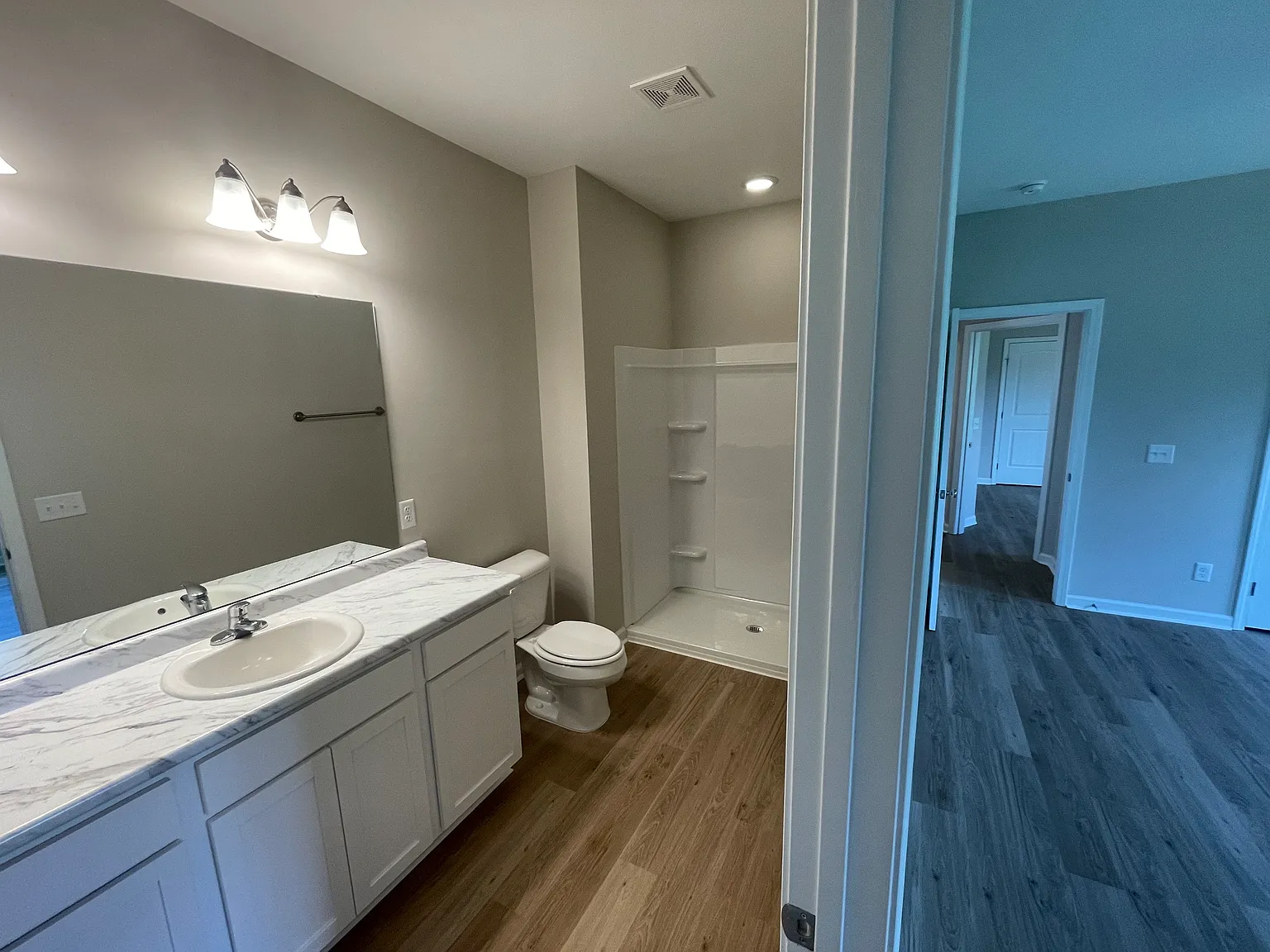 210 S Main St — Photo 4