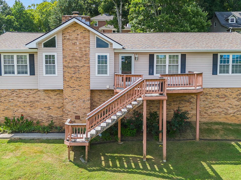 1st image of 440 Dailey Hill Cir
