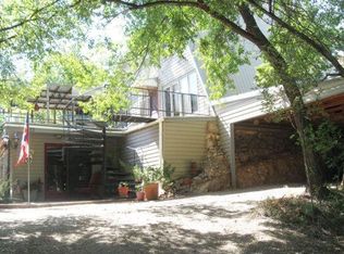 33 Kit Carson Ln, Lubbock, TX 79404