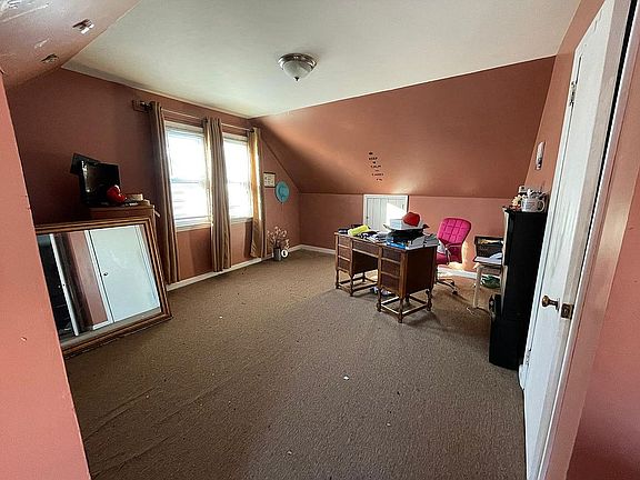 4th image of 9915 211th St