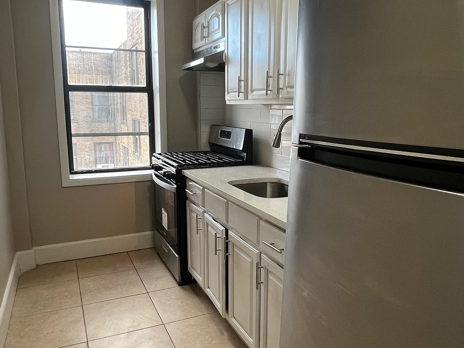 2 bed, $2,100 — Photo 1