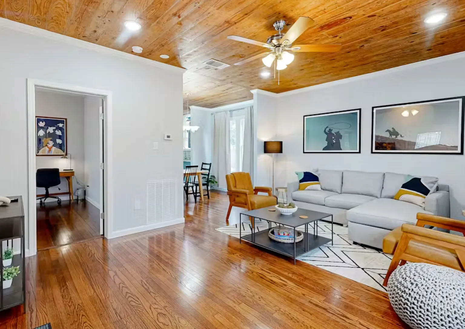 2 bed, $3,200 — Photo 4