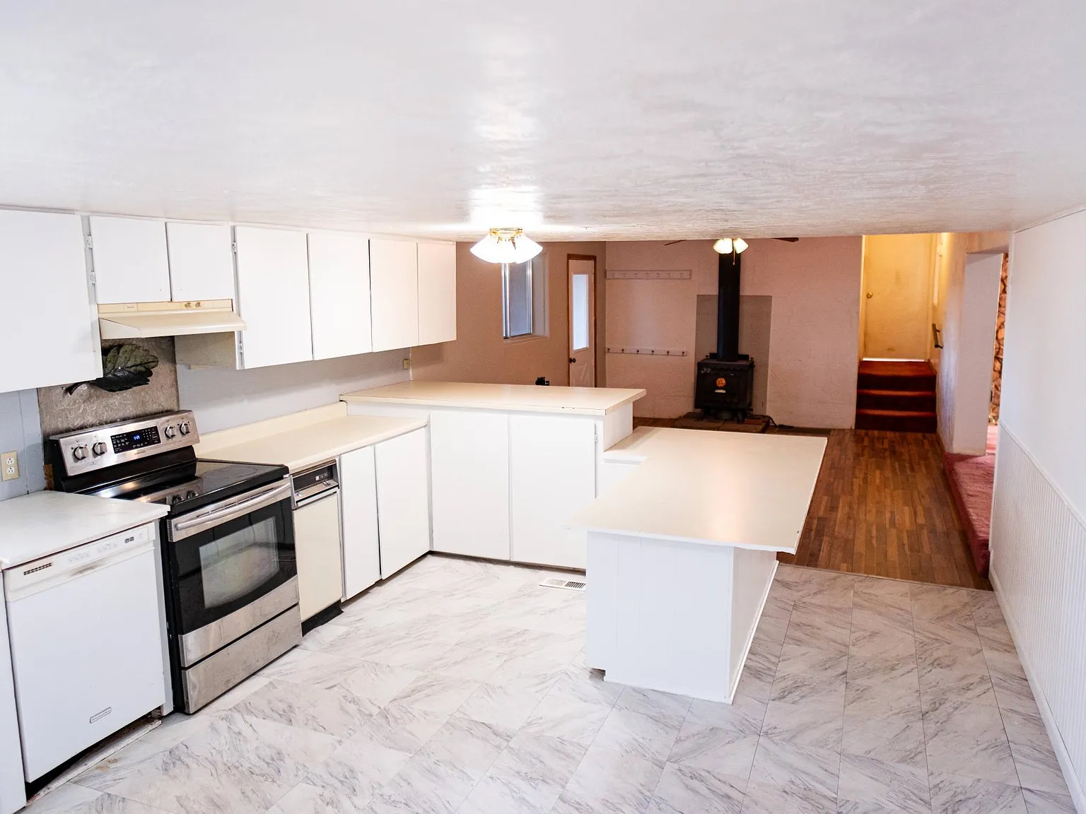 2 bed, 1750 sqft, $800 — Photo 3