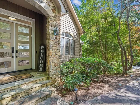 106 McElroy Mountain Dr, Jasper, GA 30143