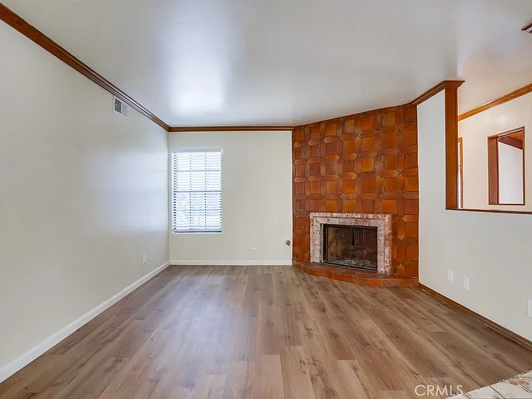 1307 Mackay Ln — Photo 14