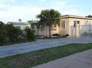 134 W 45th St, Hialeah, FL 33012