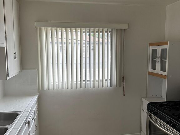5th image of 1125 Cardiff Ave APT 7