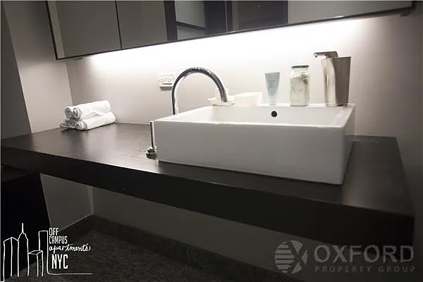 Rented by Oxford Property Group | media 35