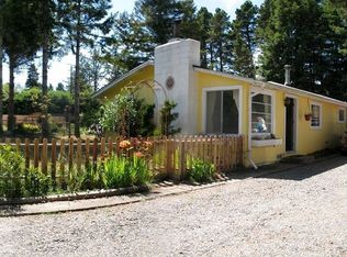 2140 Laurel Ln, Crescent City, CA 95531