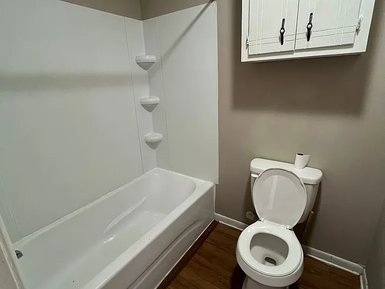 1109 Shasta Dr #4 — Photo 3