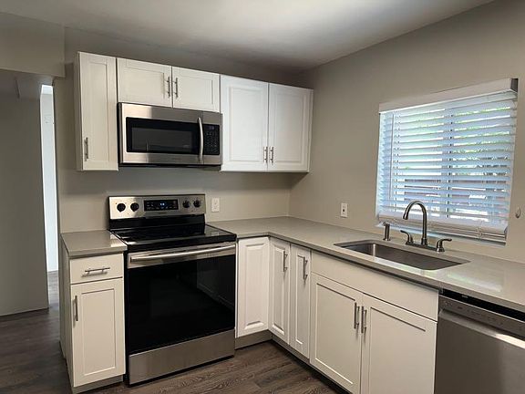 4th image of 221 W University Blvd #221