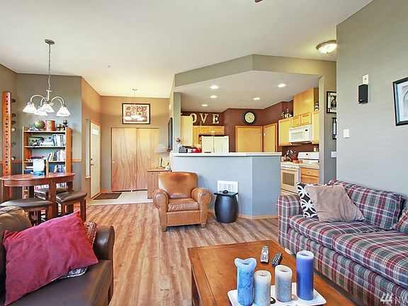 3rd image of 1855 Trossachs Blvd SE Unit 1702
