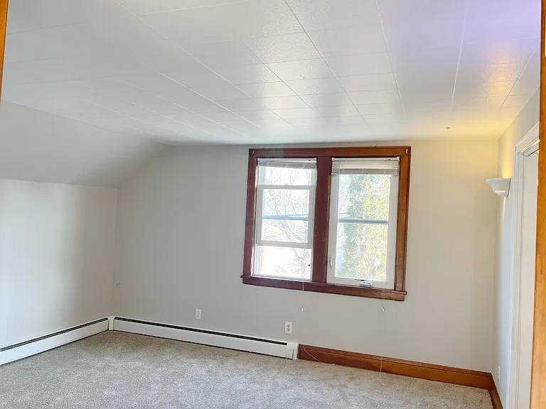 1818 6th St NE #2 — Photo 8