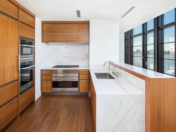 4th image of 150 Charles St APT 7BN