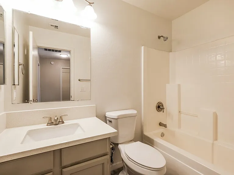 25703 W Saint Charles Ct — Photo 15