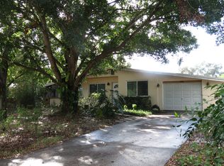 12156 114th St, Seminole, FL 33778