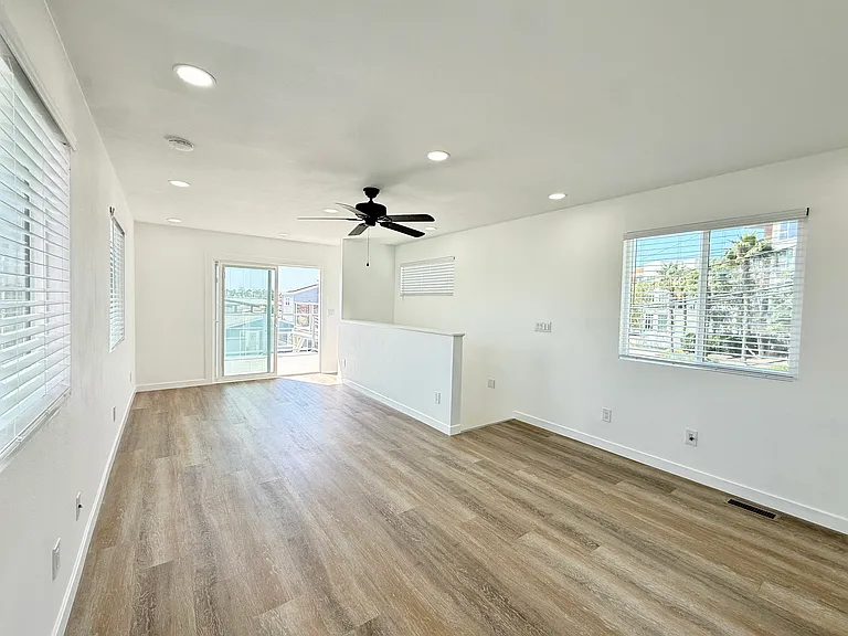 Surf City Beach Cottages — Photo 80
