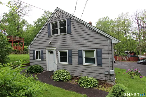 24 Brook St Photo 1