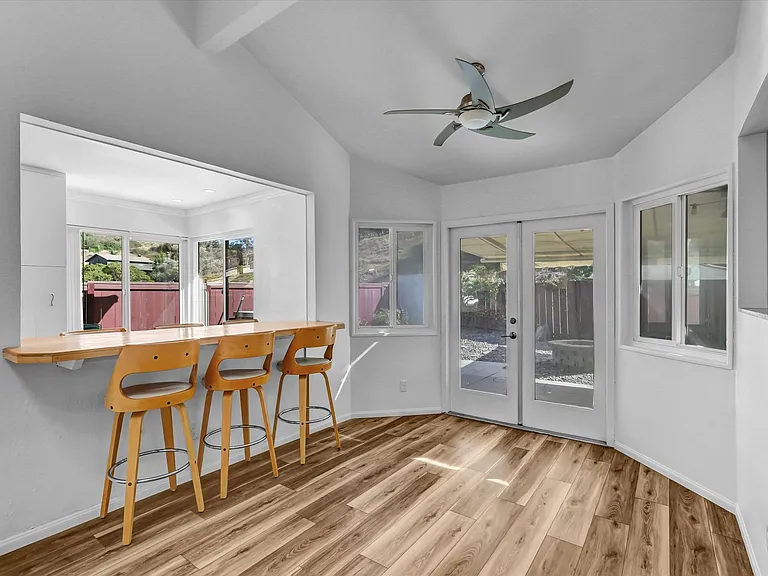 8177 Mission Vista Dr — Photo 10