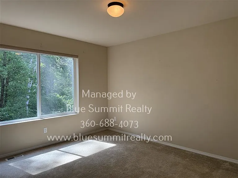 3920 Campus Willows Loop NE — Photo 12