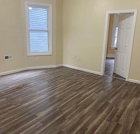3rd image of 120 N 17th St APT 1