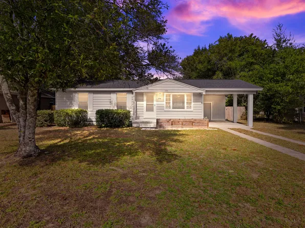 354 Chicago Ave, Valparaiso, FL 32580