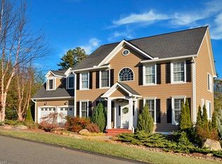 15 Fairway View Dr, Weaverville, NC 28787