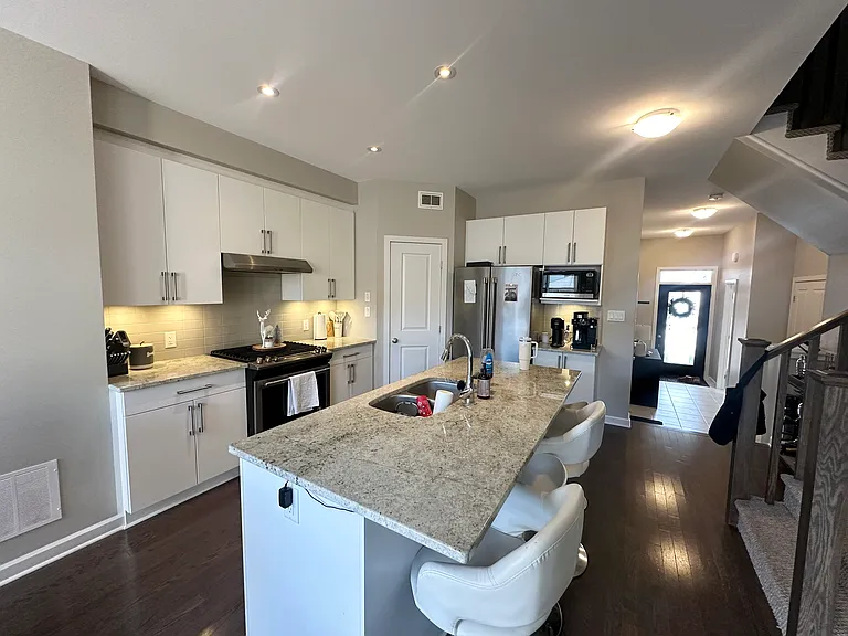 949 Stonewalk Dr — Photo 8